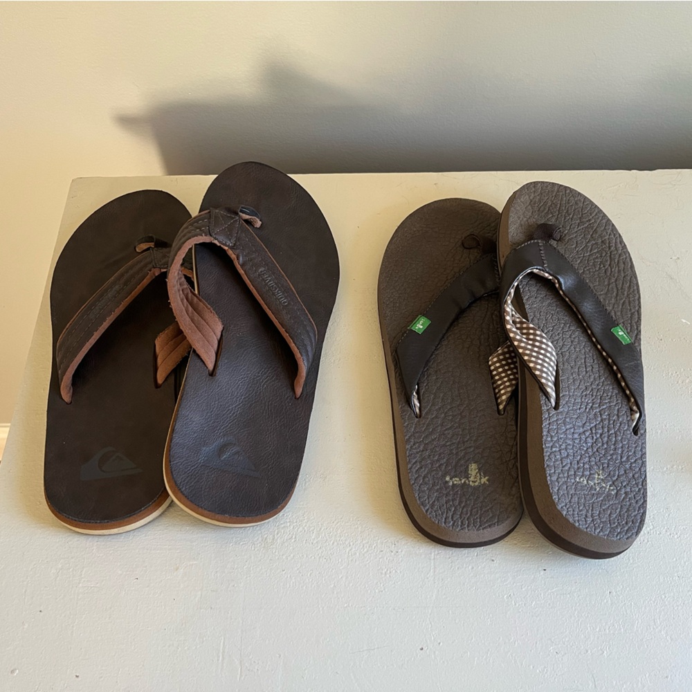Two pair! Sanuk and Quik Silver Flip flops!